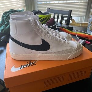 Nike Blazer Mid 77 Vintage Size 10